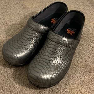 Dansko XP size 10
